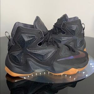 Nike LeBron Xlll “Black Lion”